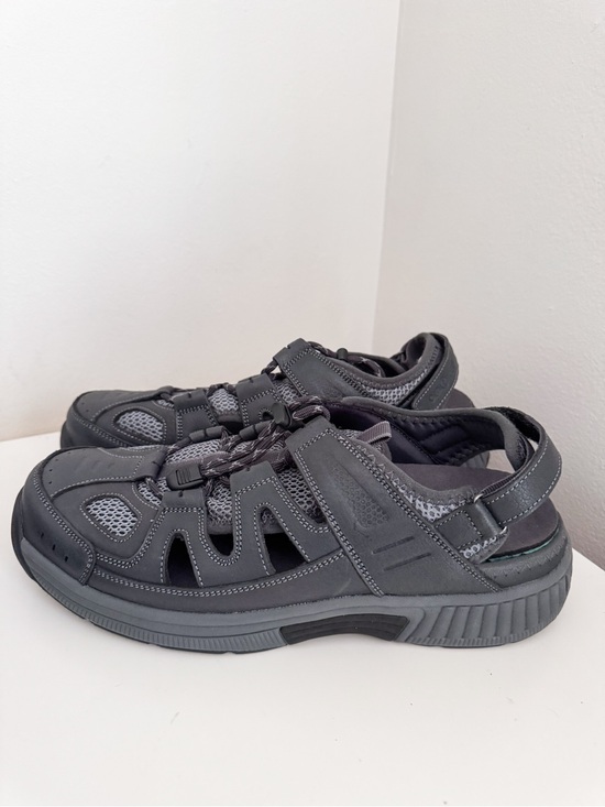 Orthofeet Other - Men's Gray Closed-Toe Orthofeet Alpine Fisherman Sandals with Hook & Loop Strap
